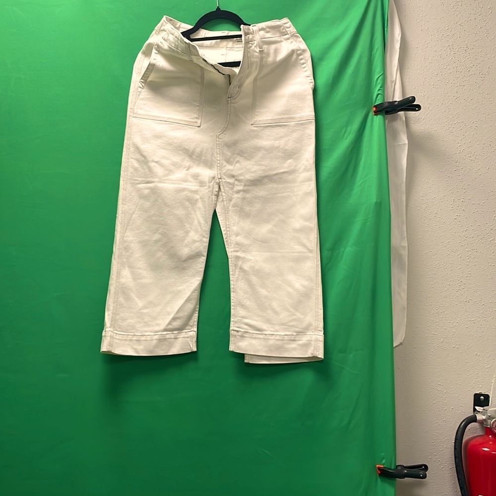 Cream cropped jeans